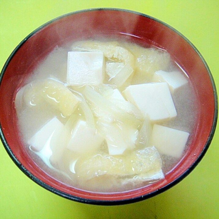 豆腐と玉ねぎ油揚げの味噌汁 レシピ 作り方 By Mint74 楽天レシピ 豆腐と玉ねぎ油揚げの味噌汁 レシピ 作り方 By Mint74 楽天レシピ